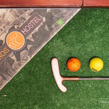 3 Bros' Hostel Cieszyn Чешин Екстериор снимка