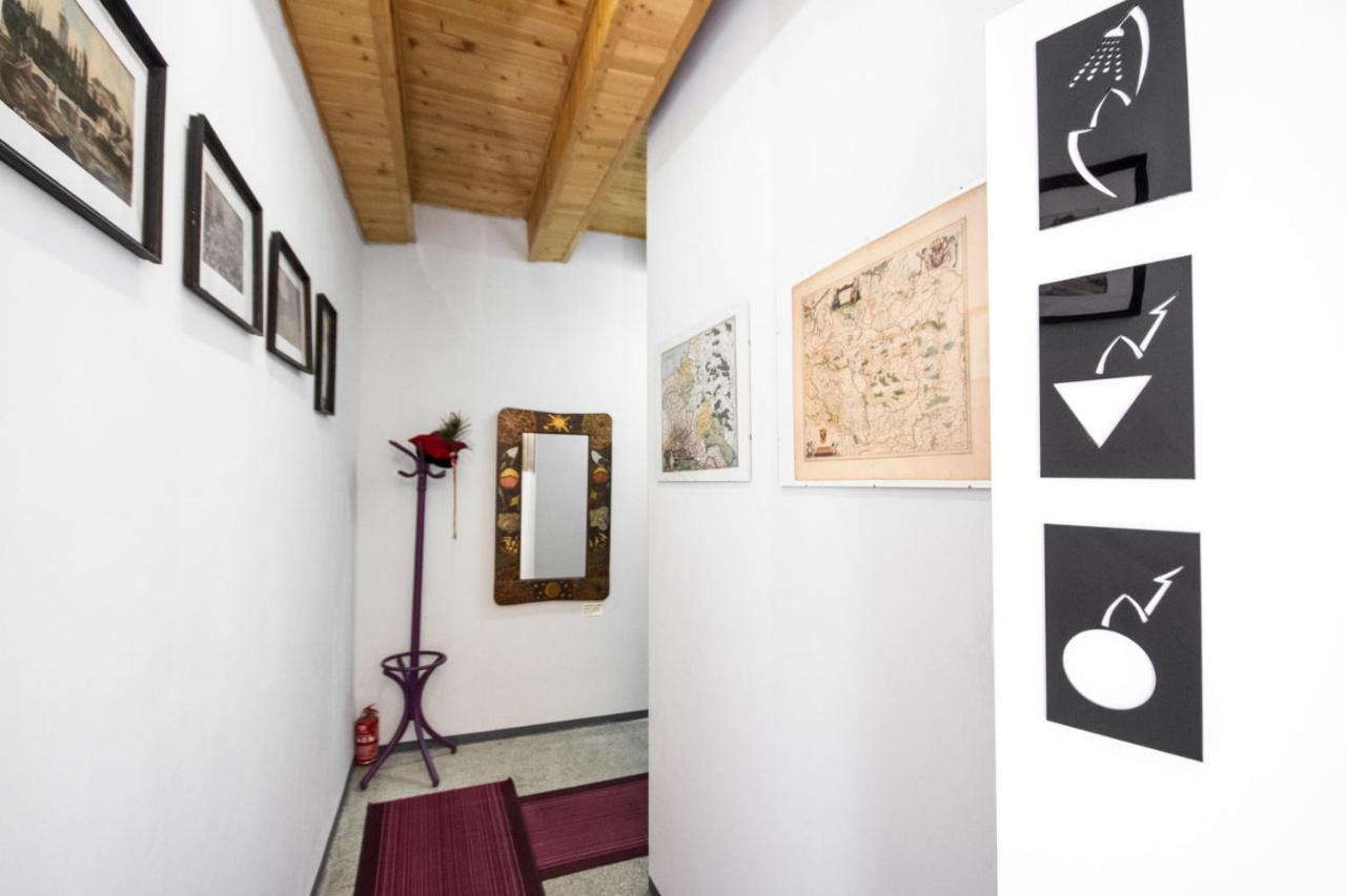 3 Bros' Hostel Cieszyn Чешин Екстериор снимка