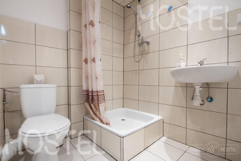 3 Bros' Hostel Cieszyn Чешин Стая снимка